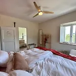 Bed and Breakfast Bb Casale Di Oto 4*