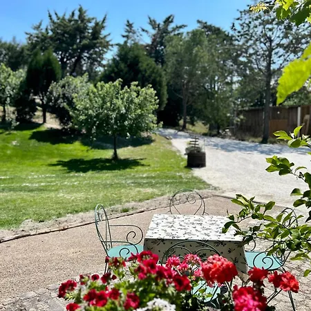 Bb Casale Di Oto Bed and Breakfast 4*