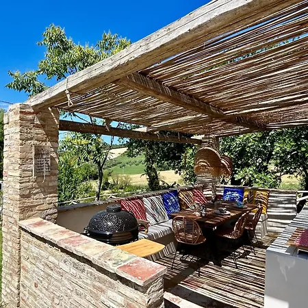 Bb Casale Di Oto Bed and Breakfast 4*